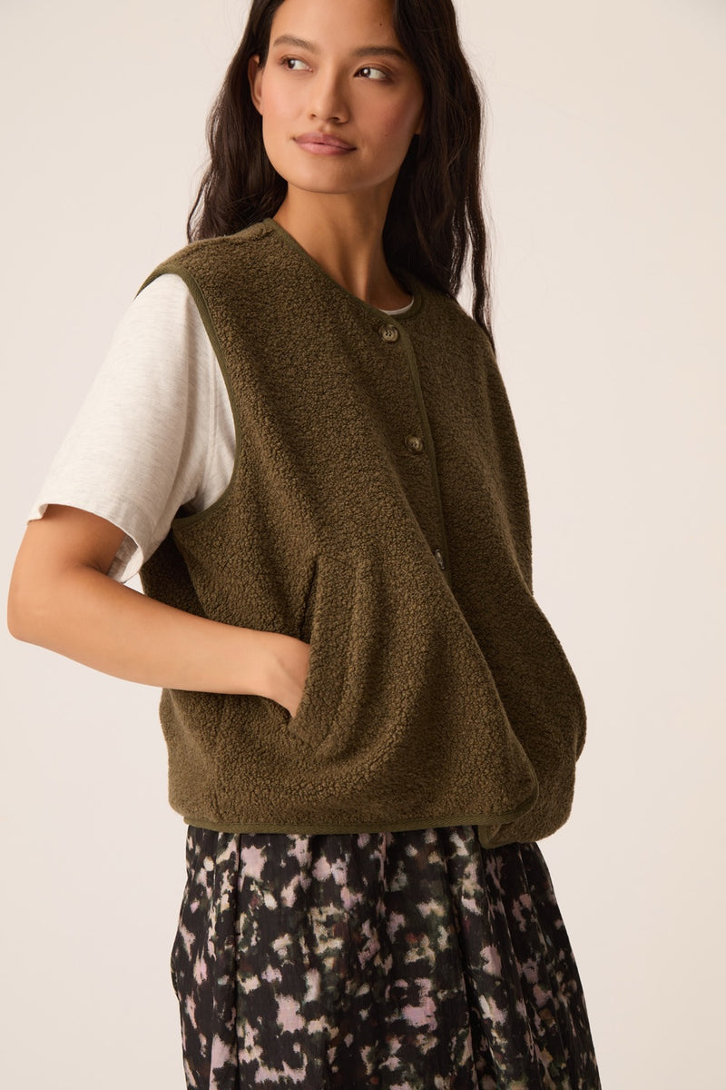 Des Petits Hauts Zlata Sweater Vest Forest-Sweaters-West of Woodward Boutique-Vancouver-Canada
