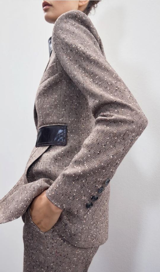 Smythe Tailored Boyfriend Blazer Biscotti Tweed