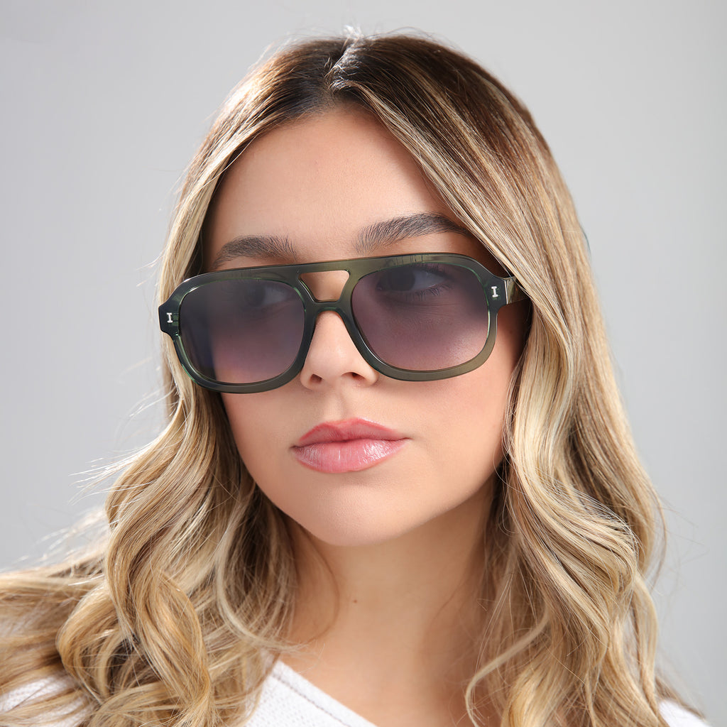 Illesteva Memphis Pine Sunglasses Grey Gradient-Accessories-West of Woodward Boutique-Vancouver-Canada