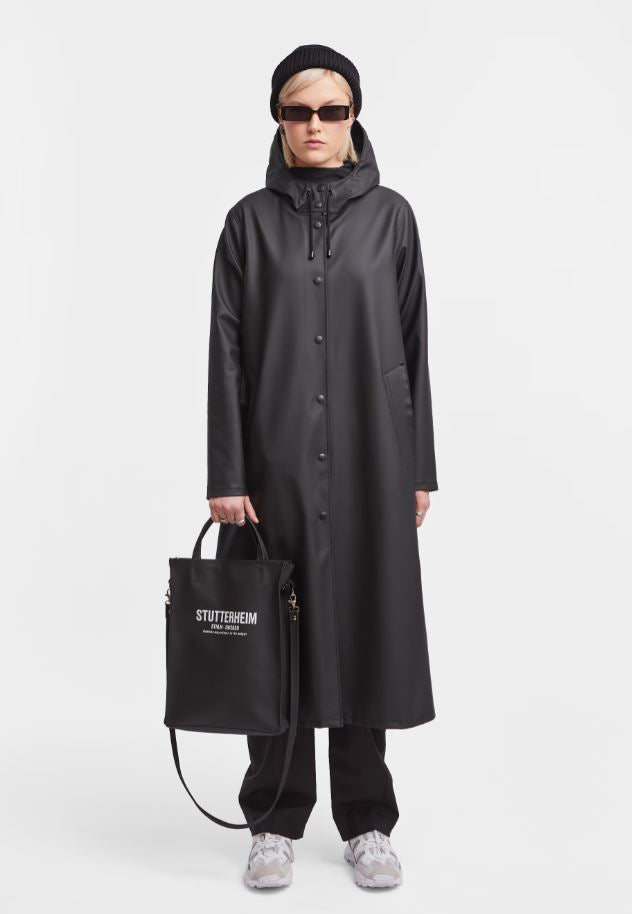 Stutterheim Mosebacke Long Raincoat- Black