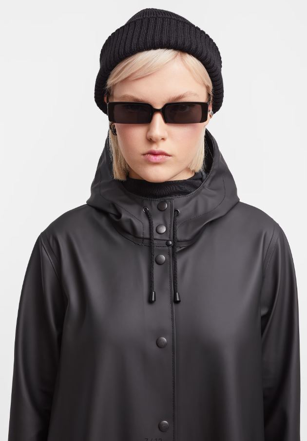 Stutterheim Mosebacke Long Raincoat- Black
