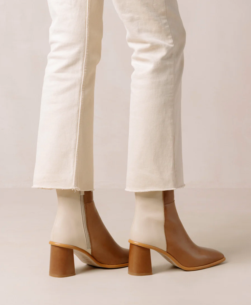 ALOHAS West Ankle Boots Cream Camel
